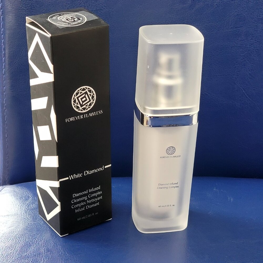 Forever Flawless Diamond Infused Cleansing Complex
